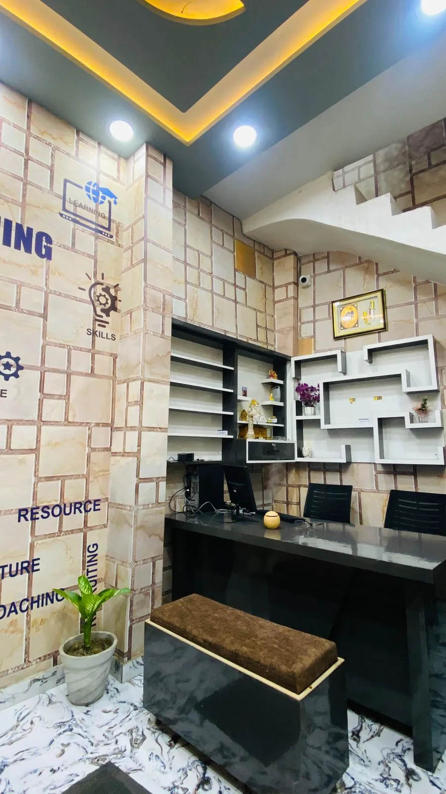 Reception & welcome area
